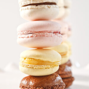 Pistachios French macarons